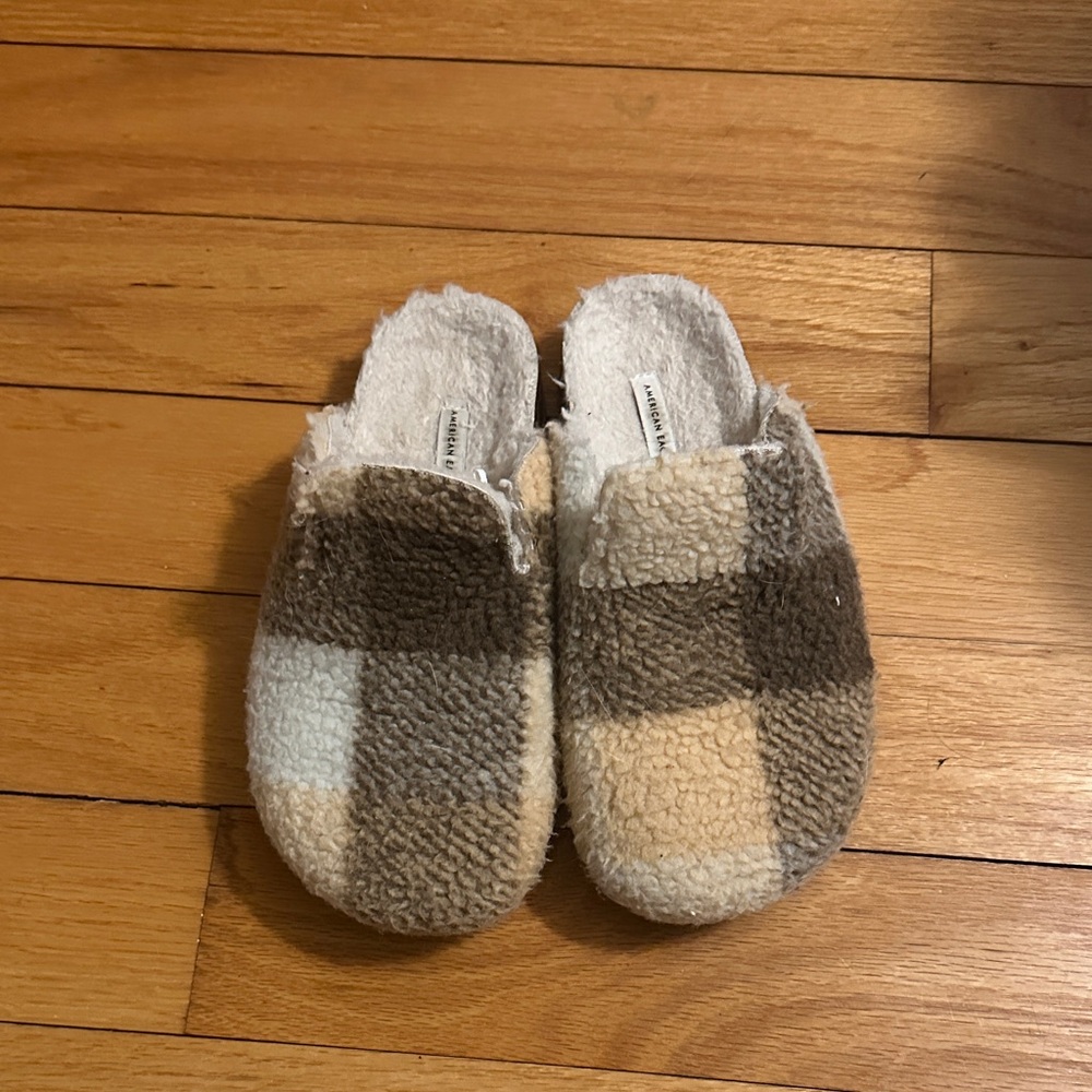 American Eagle Outfitters Plaid Sherpa Mules in Cream and Brown